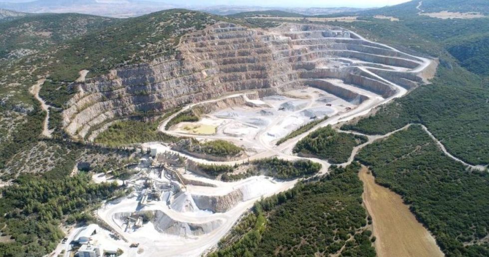 Ανιστόρητα λατομεία